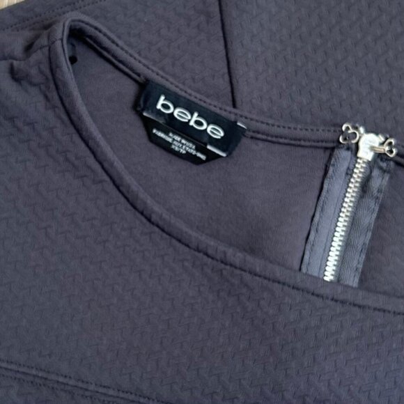 Bebe Charcoal Textured Knit Crop Top Zipper Back Stretch Short Sleeve Size XS - Picture 2 of 6